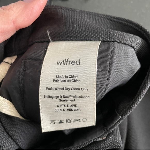 Aritzia Wilfred High Waisted Trouser Shorts Black 2 - Picture 8 of 9